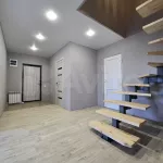 Дом с обзорными окнами продают в Горно-Алтайске за 12,3 млн рублей. Фото