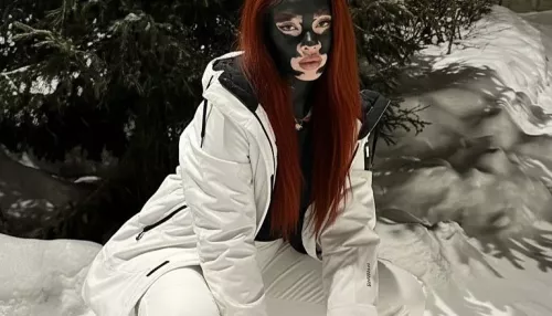 Виртуальная девушка из Новосибирска стала звездой соцсетей. Фото