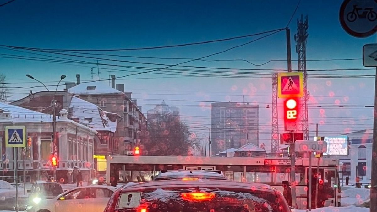 Авария и пробка в Барнауле