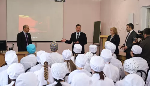 Более 30 студентов-медиков из Горно-Алтайска поедут в прифронтовые госпитали ЛНР