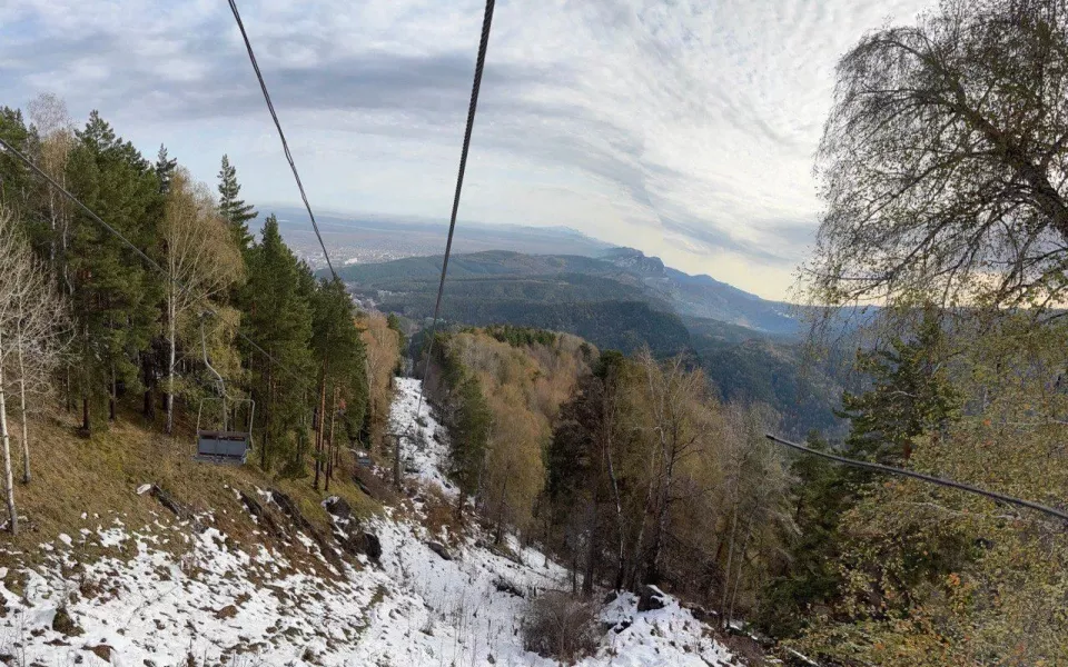 Директора фирмы из Белокурихи обвинили в травме работника, чинившего канатную дорогу