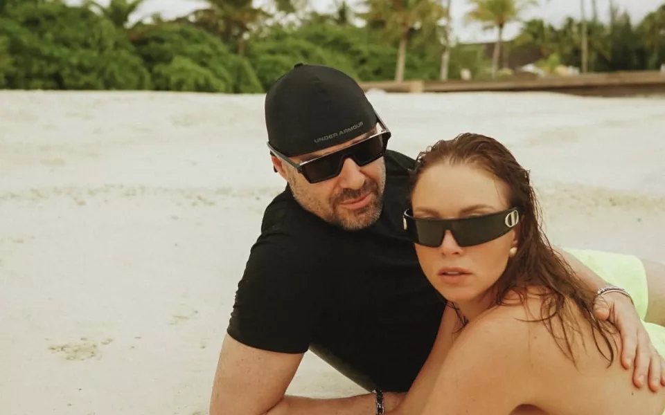 Полина Диброва ответила, когда будет свадьба с Товстиком. Фото пары с жаркого отдыха