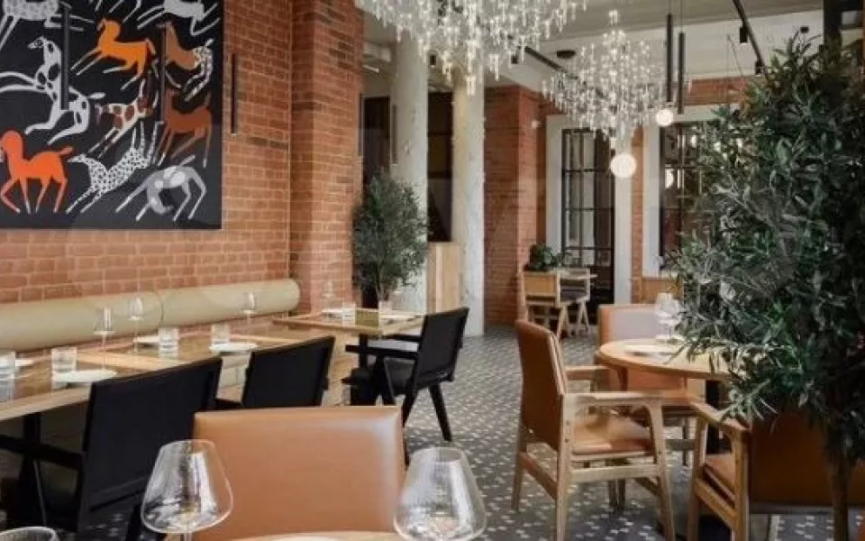 В центре Барнаула выставлен на продажу ресторан, проработавший меньше двух лет