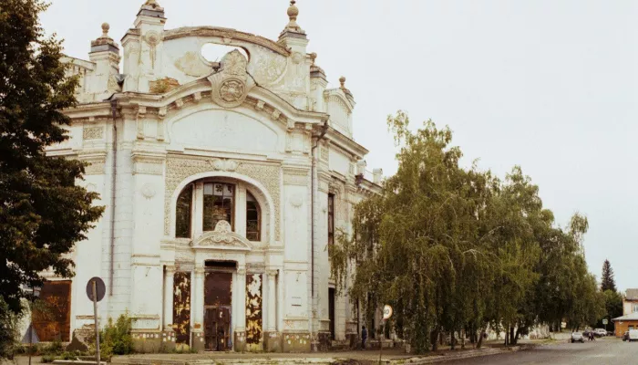 В Бийске не нашлось желающих отреставрировать пассаж Фирсова