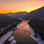 Магия алтайской зимы: фотограф показал, как выглядит заснеженный Горный Алтай. Фото