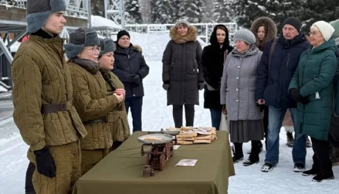 В Горно-Алтайске отметили 82-ю годовщину освобождения Ленинграда от блокады. Фото