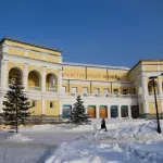 Безжизненная красота: как в центре Барнаула прозябает знаменитый музей-долгострой