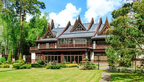 Григорий Лепс выставил на продажу подмосковную резиденцию за 550 млн рублей. Фото