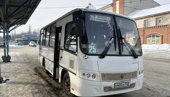 Барнаульским перевозчикам снова направили претензии после рейда по проверке автобусов