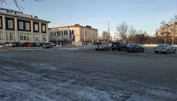 В Барнауле возобновили движение транспорта по площади Свободы