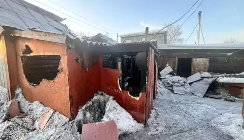 Двое взрослых и двое детей скончались в больнице после пожара в Камне-на-Оби