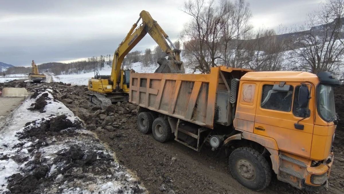 Ремонт моста через ручей Каменный