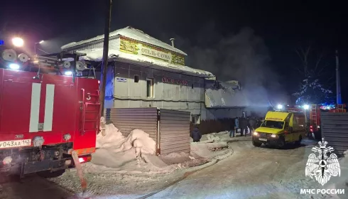 Появились фото и видео из сгоревшей сауны в Кузбассе, где погибли пятеро подростков