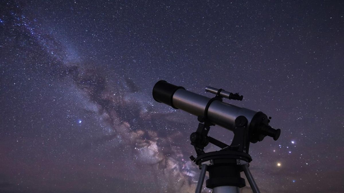 Телескоп и звездное небо. Астрономия