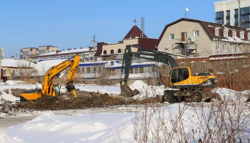 Танцы с ковшами: на месте векового завода в центре Барнаула строят новый ЖК. Фото