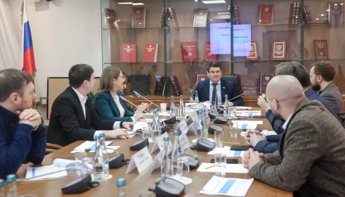 В Ассоциации руководителей медиа назвали ключевые риски отрасли