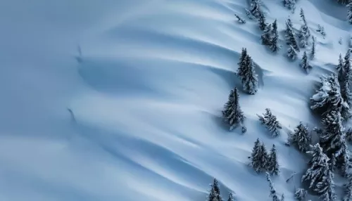 В Республике Алтай засняли удивительные виды зимнего высокогорья. Фото