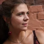 Актриса московского театра всадила нож в спину мужчине в драке. Подробности