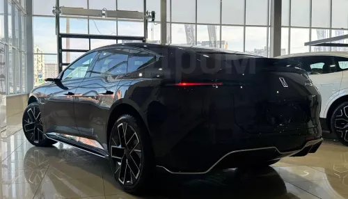 Готовый к сибирским морозам Avatr с искусственным интеллектом продают в Барнауле