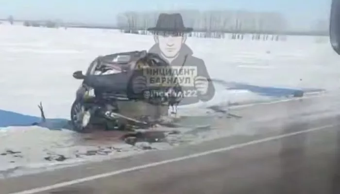 Водитель кроссовера пострадала в ДТП с фурой на рубцовской трассе