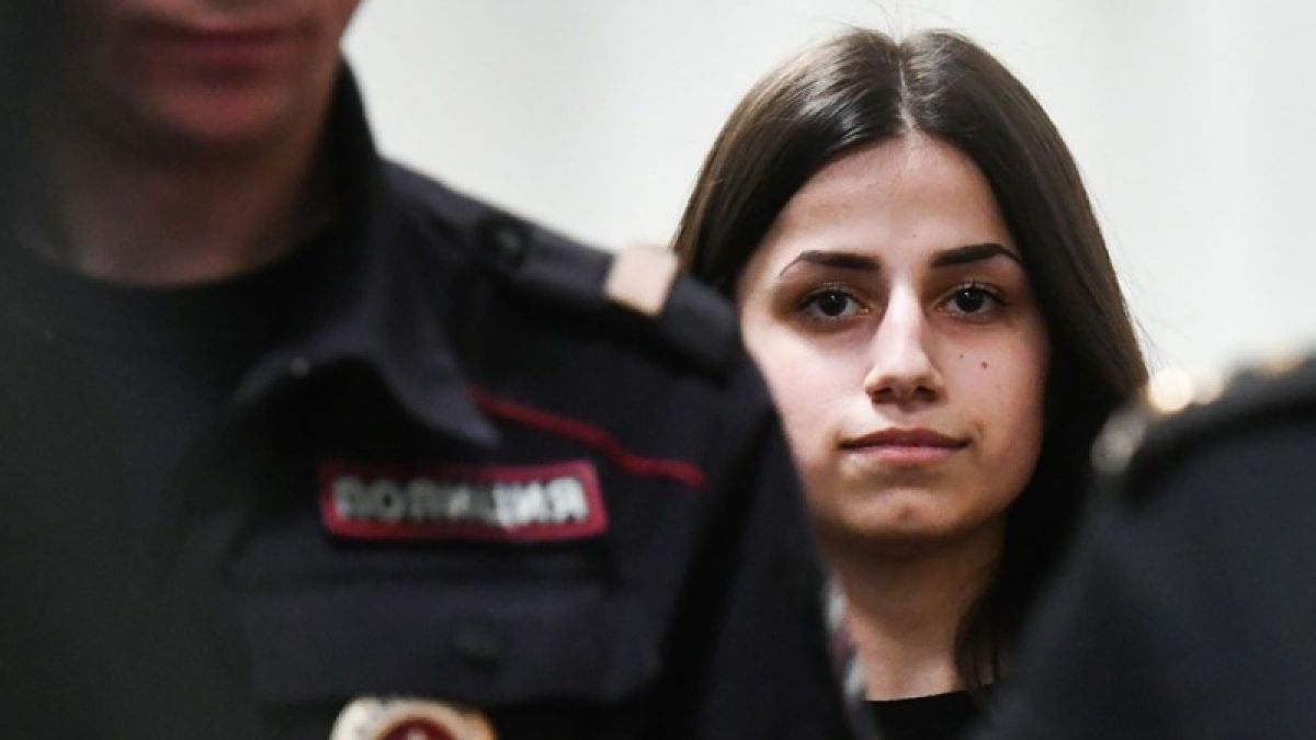 Обнародована переписка одной из сестер Хачатурян перед убийством отца