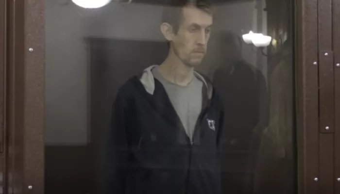 Хакер из Кузбасса работал на Украину: видео задержания и вынесения приговора