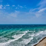 Пляжи Анапы под замком: мазут ставит крест на начале курортного сезона-2026