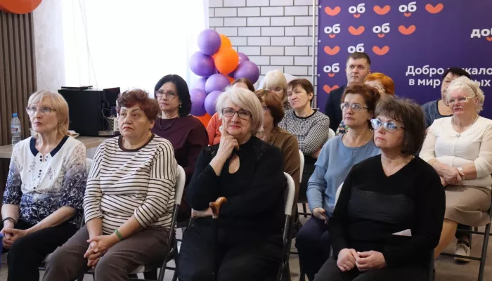 Депутат Александр Терентьев обсудил с волонтерами Высоты поддержку населению