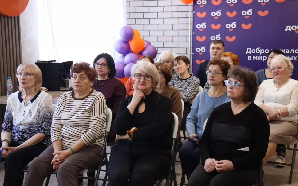 Депутат Александр Терентьев обсудил с волонтерами Высоты поддержку населению