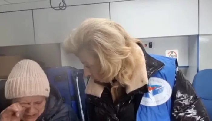 Россиянка расплакалась, вспоминая условия содержания в плену на Украине. Видео