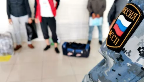 Более 130 нелегальных мигрантов попрощались с Алтайским краем в 2025 году