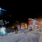 Автобус с 50 пассажирами съехал в кювет на трассе в Алтайском крае