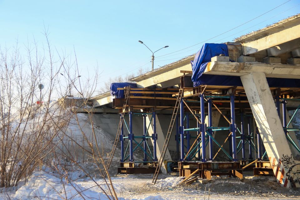 Капитальный ремонт моста на Павловском тракте. Февраль 2026 года