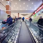 Барнаульскому подростку оторвало палец на эскалаторе в торговом центре