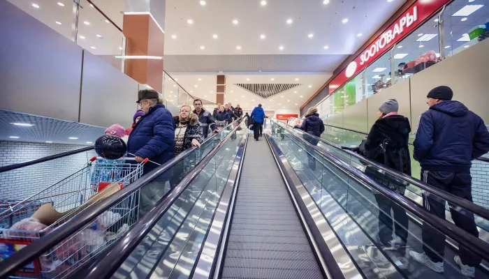 Барнаульскому подростку оторвало палец на эскалаторе в торговом центре