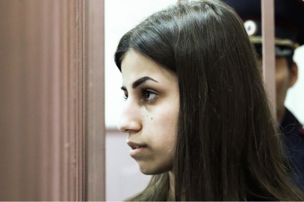 Дело сестер Хачатурян об убийстве отца отправили на доследование
