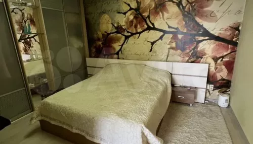 Семикомнатную квартиру на трех уровнях продают в центре Барнаула. Фото