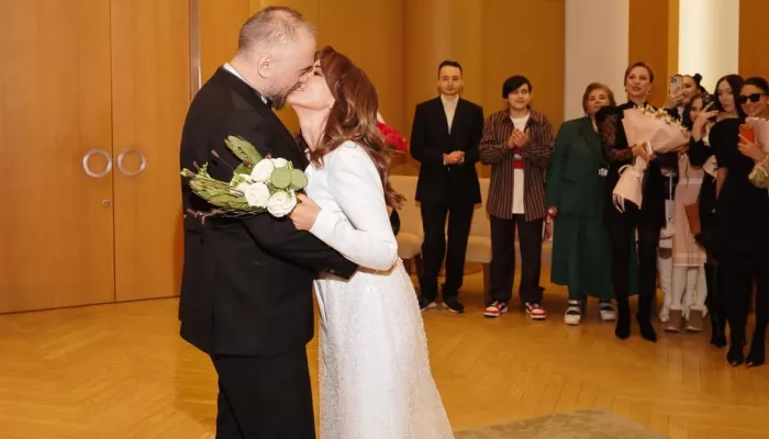 48-летняя Анфиса Чехова впервые вышла замуж. Фото счастливых молодоженов