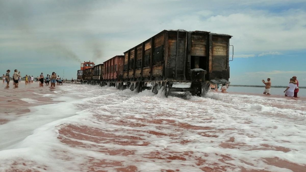 Добыча соли. Бурлинское озеро