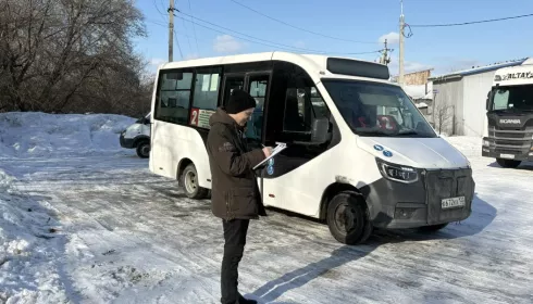 Барнаульским перевозчикам направят претензии из-за плохого состояния салонов
