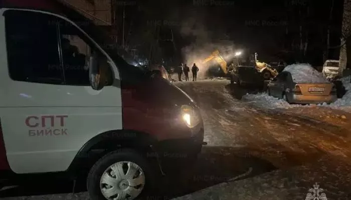 Более 3 тысяч бийчан остались без отопления из-за порыва на теплосетях