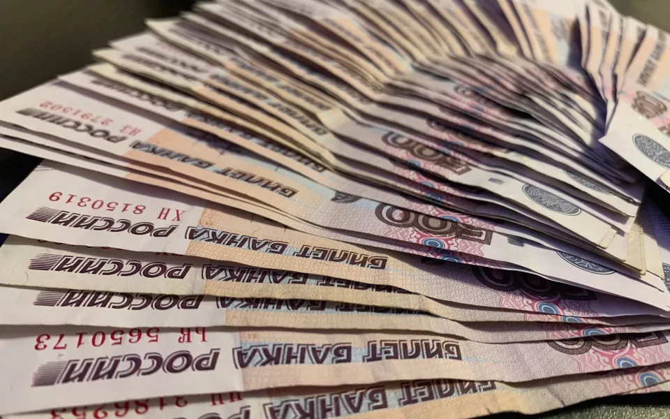 Средняя зарплата в Алтайском крае по итогам года осталась самой низкой в Сибири