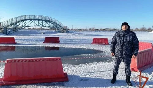 Двое детей едва не утонули в полынье в Алтайском крае