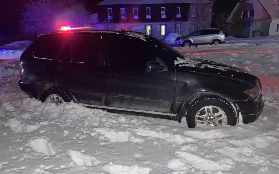 Пьяный водитель на BMW насмерть сбил супругов в Алтайском крае