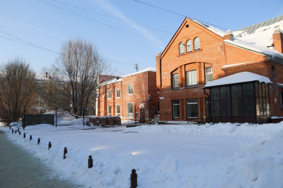 Ул. Кирова. Вида на административное здание