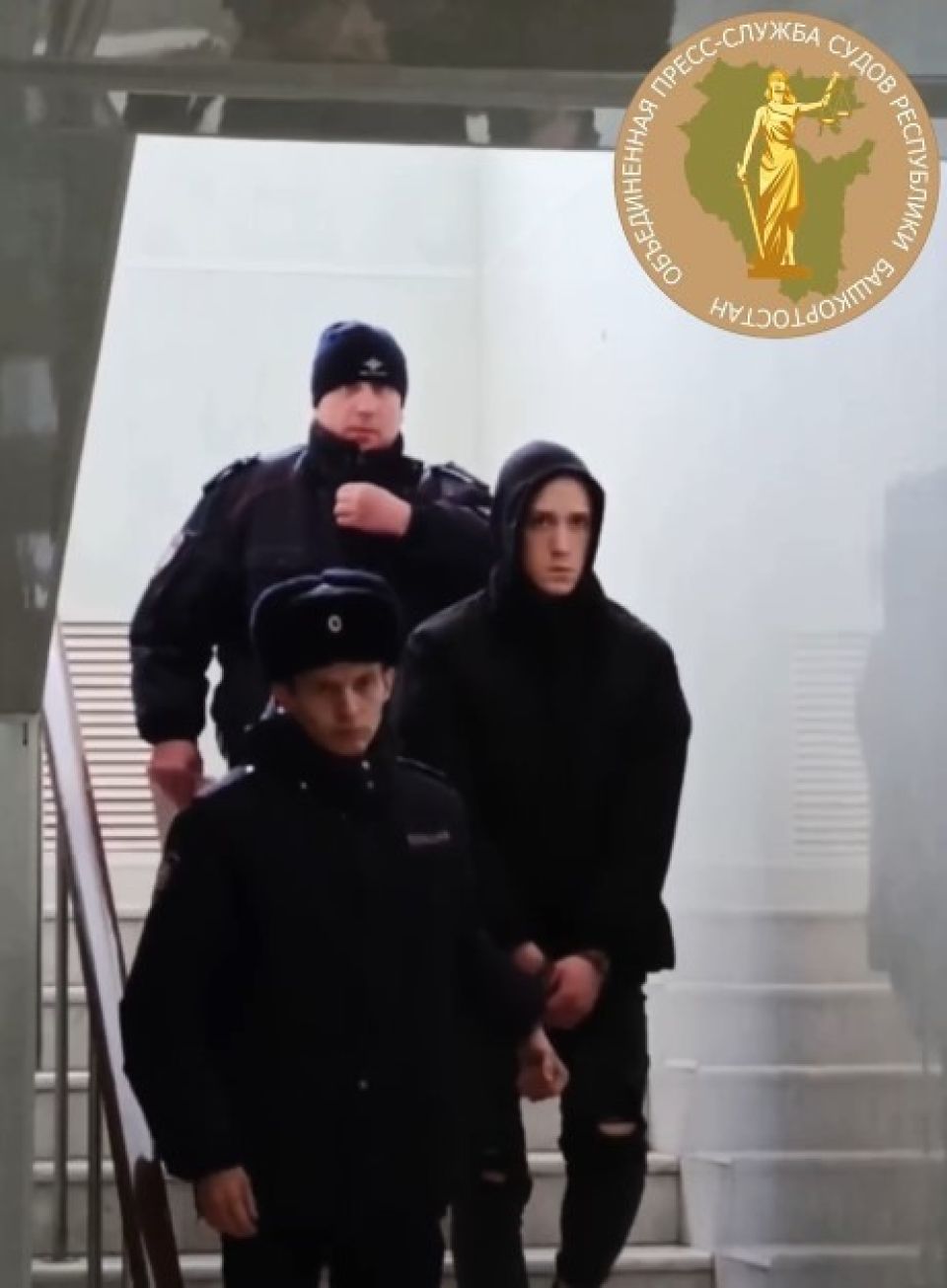 Мужчина отрубил матери голову топором и расчленил ее тело