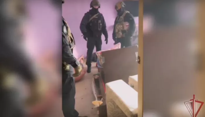 Новосибирец взял в заложники жену и пытался поджечь квартиру