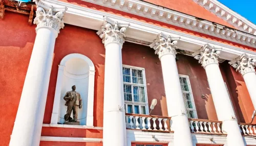 Бийский Дворец культуры котельщиков выставили на торги