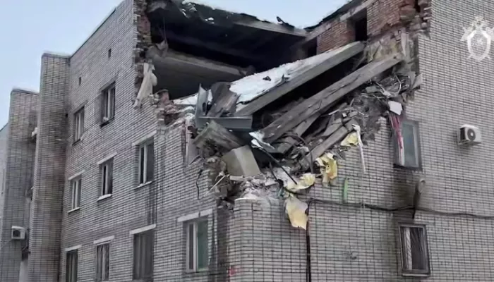 Что известно о смертельном обрушении здания военной полиции в Ленобласти