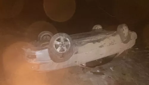 Очевидцы помогли пострадавшему водителю машины-перевертыша в Республике Алтай